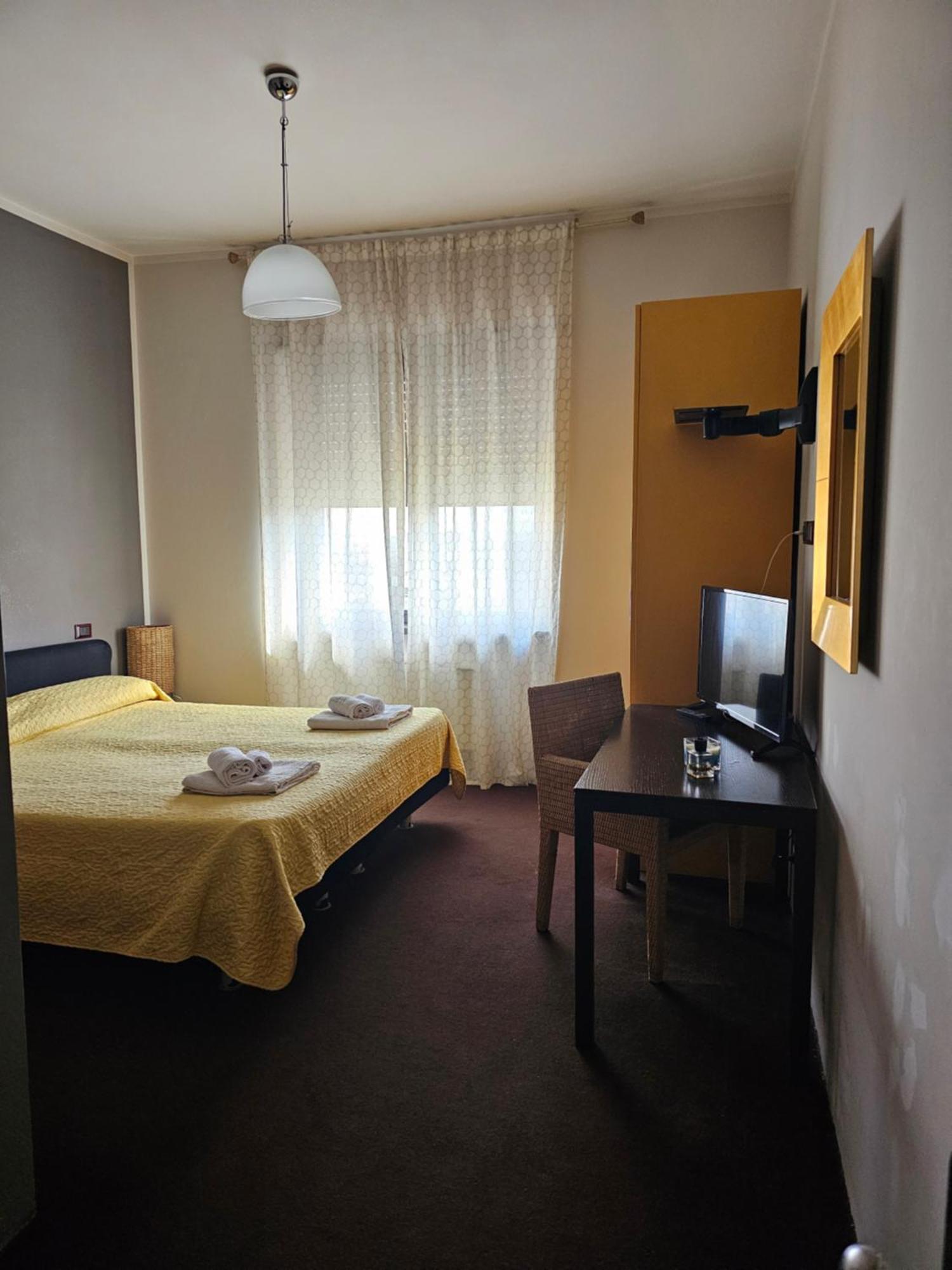 Hotel Arcadia None エクステリア 写真